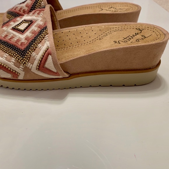 Sandals - Picture 4 of 6